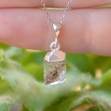 Taş Sandığı Herkimer Kuvars Taşı Gümüş Kolye - İşlenmemiş Herkimer Dimond