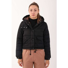 Maraton Sportswear Kadın Su Itici Kapüşonlu Kısa Mont