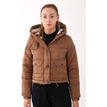 Maraton Sportswear Kadın Su Itici Kapüşonlu Kısa Mont