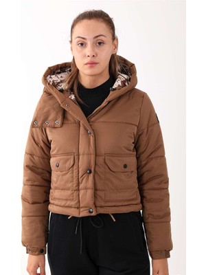 Maraton Sportswear Kadın Su Itici Kapüşonlu Kısa Mont