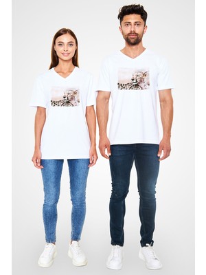 Tişört Fabrikası Çita Baskılı Unisex Beyaz V Yaka Tshirt