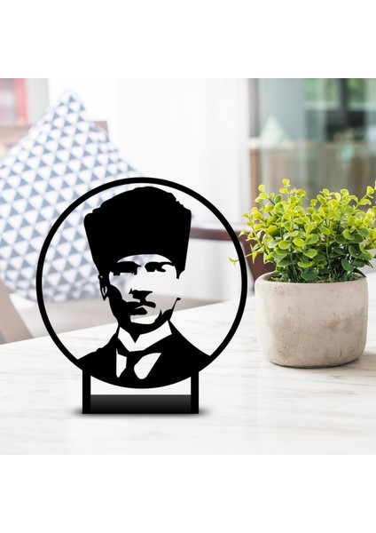 Atatürk Çerceveli Metal Masa Dekoru fırsatları