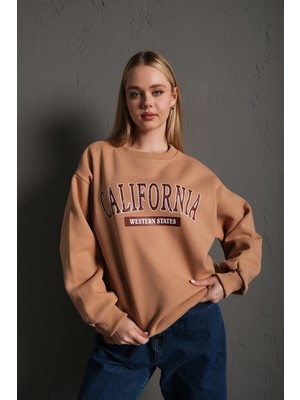 Trendseninle Kadın Calıfornıa Baskılı Oversize Sweatshirt