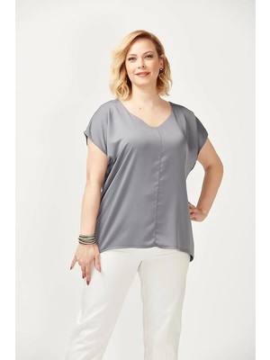 Moda Berray 3203  Saten V Yaka Kısa Kollu Büyük Beden Şık Bluz Gri
