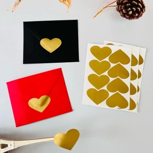 Tuğset Etiket Yapışkanlı Kalp Şekilli Gold Sticker Etiket Paketleme Parti Için 24 Adet 3,5x2,5 cm