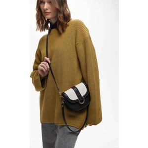 Kanvas Detaylı Tokalı Çanta Siyah