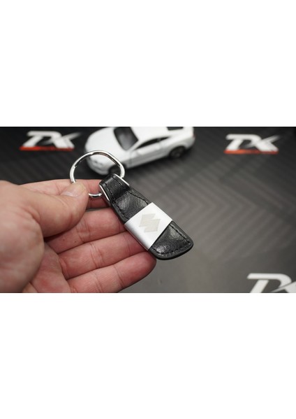 Suzuki Logo Orjinal Deri Metal Anahtarlık Orjinal Ürün