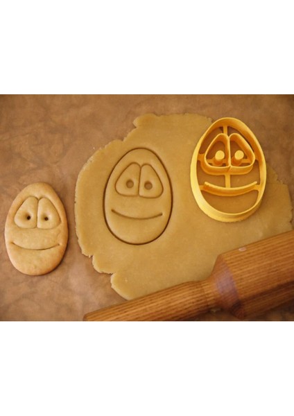 Mutlu Sürpriz Yumurta Kurabiye Kalıbı