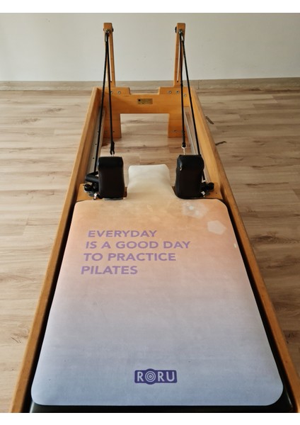 Roru Concept Moon Serisi Kaydırmaz Reformer Pilates Egzersiz Matı, 101 x 58 cm, 1 mm, Doğal Kauçuk, Lila