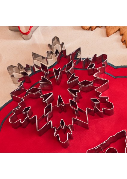 New Year Snowflake Kurabiye Kalıbı