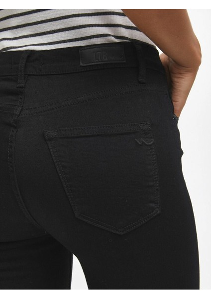 Tanya x Black Wash Jean Pantolon fırsatları