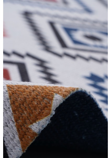 Soho Kilim 05 Beyaz / Renkli 120X180 ~ 2.16 M2
