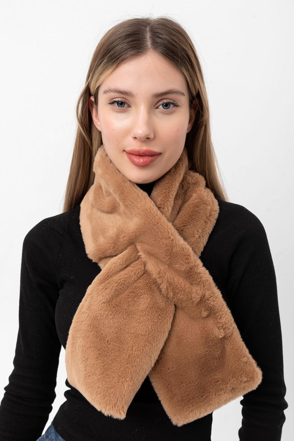 Saria Moda Kadın Yumuşak Peluş Kaşkol Boyunluk Atkı görsel 3