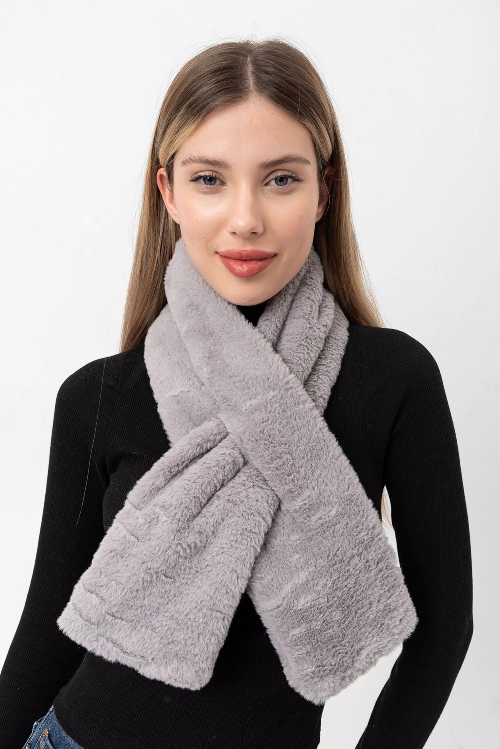 Saria Moda Kadın Yumuşak Peluş Kaşkol Boyunluk Atkı