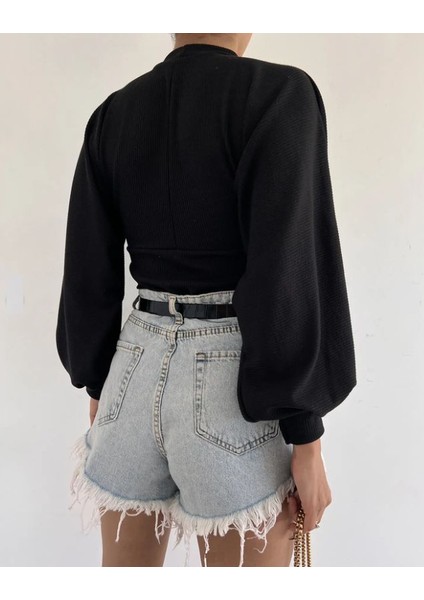 Kadın Siyah Derin V Yaka Ön Dekolteli Balon Kol Fitilli Bürümcük Kumaş Bluz