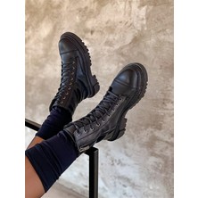 BeBeQ Soon Siyah Bağlı Postal Kadın Bot