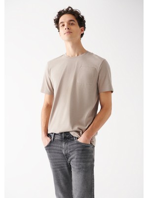 Mavi Erkek Cepli Bej Tişört 0610963-70364