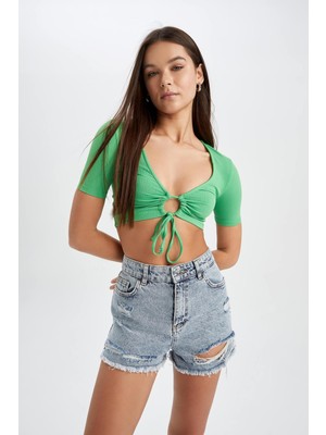 DeFacto Coool Fitted V Yaka Bağlamalı Crop Tişört Y6537AZ22SM