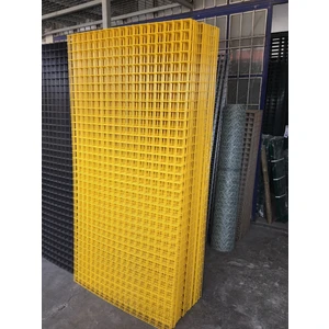 Sarı Boyalı Dekorasyon Tel Pano