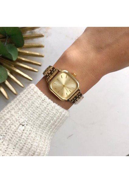 Melian Kadın Kol Saati Altın Kadran ve Kordon Pilli Quartz Metal Malzeme
