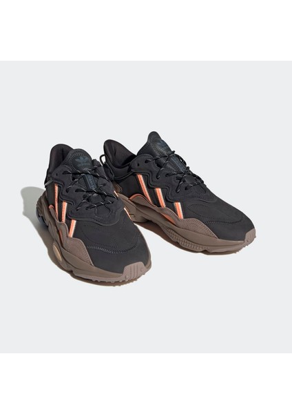 IE1532 Ozweego Erkek Günlük Spor Ayakkabısı modelleri