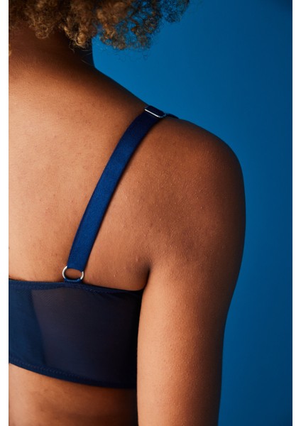 Kadın Saten Büstiyer Lacivert Renkli Kuşgözü Detaylı Dikişsiz Rahatlık indirimleri