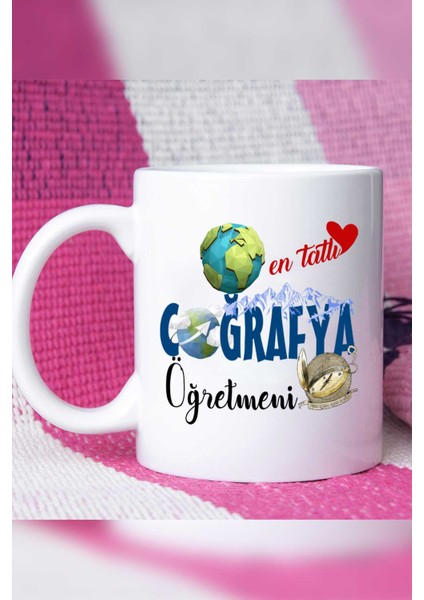 En Tatlı Coğrafya Öğretmeni Kupa Bardak Beyaz