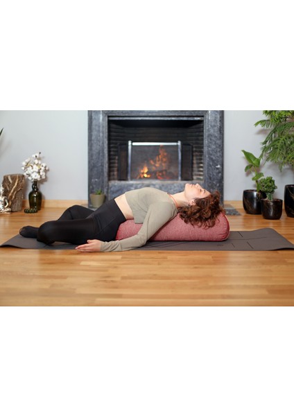 Hanıel Bolster Yoga Pilates Destek Minderi Silindir Bordo Düz Renkte Yogi Yogasever Hediyesi Yoga Poz ve Hareket Destek Minderi Lüks Modern Yoga Stüdyo Yoga Dersleri Organik Pamuk Dolgulu modelleri