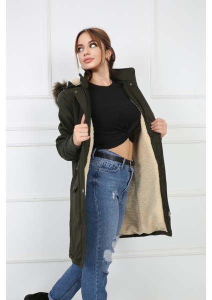 Buket Tekstil Kadın Haki Peluşlu Oversize Gabardin Kumaş Içi Suni Kürklü Kaban Mont