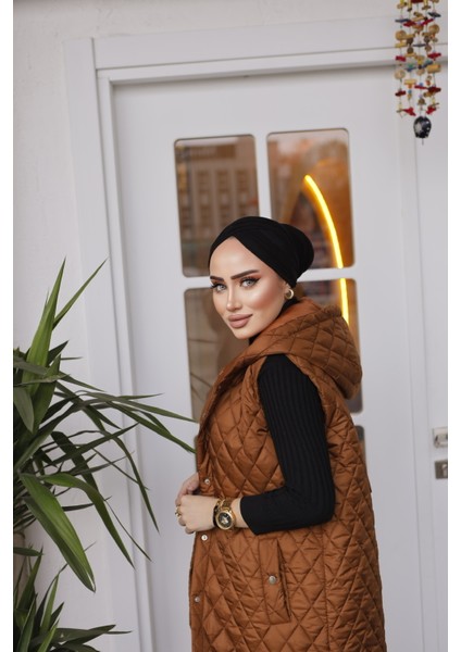 Grej Fashion Kadın Kapüşonlu Uzun Kapitone Yelek Yanı Yırtmaçlı