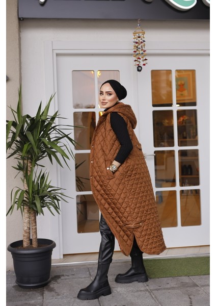 Grej Fashion Kadın Kapüşonlu Uzun Kapitone Yelek Yanı Yırtmaçlı