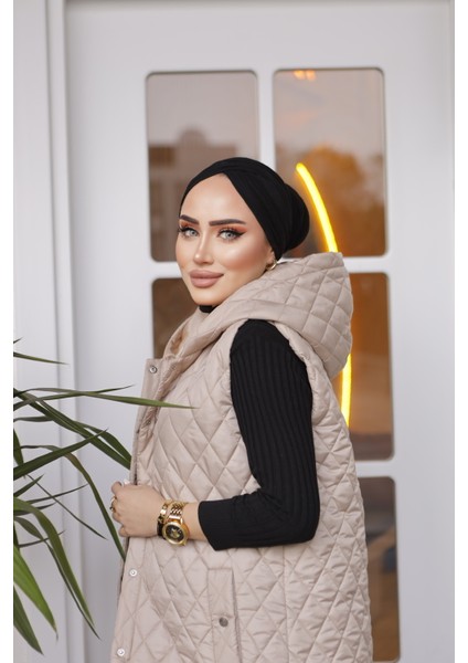 Grej Fashion Kadın Kapüşonlu Uzun Kapitone Yelek Yanı Yırtmaçlı