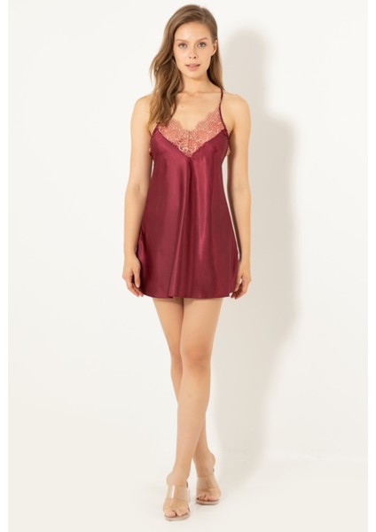 Dantel Detaylı Sırtı Çapraz Askılı Taşlı Saten Gecelik modelleri