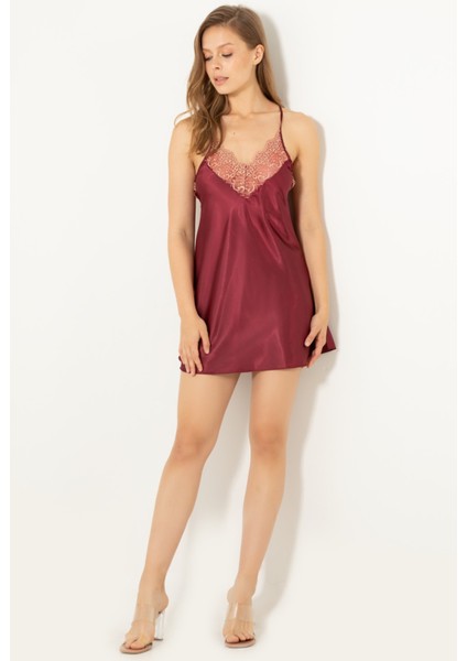 Dantel Detaylı Sırtı Çapraz Askılı Taşlı Saten Gecelik