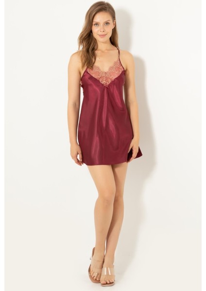 Dantel Detaylı Sırtı Çapraz Askılı Taşlı Saten Gecelik modelleri