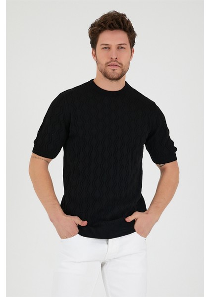 Siyah Erkek Yuvarlak Yaka Desenli Örme T-Shirt fiyatları