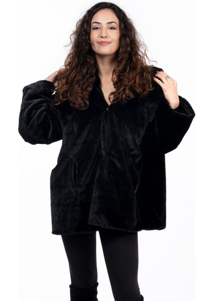 Kadın Kapüşonlu Siyah Kürk Kaban