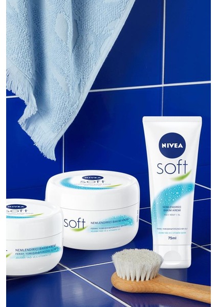 NIVEA Soft El Kremi 75ml,Dudak Bakım Nemlendirici Böğürtlen 4,8gr