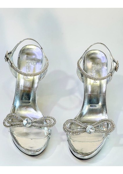 Gümüş Kadın Şeffaf Fiyonk Taşlı Platforum Topuklu Ayakkabı - Gümüş - 38 fırsatları