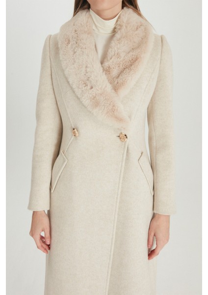 Kürk Yaka Cep Detaylı Bej Kaşe Kaban 13092 fırsatları