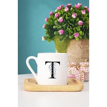 Çiçek Desenli T Harfli Türk Kahvesi Fincanı Ahşap Altlıklı
