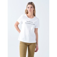 Denim Trip Slim Fit V Yaka Baskılı Beyaz Kadın T-shirt