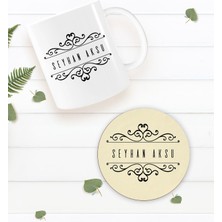 Bk Gift Kişiye Özel Isimli Beyaz Kupa Bardak Ve Yuvarlak Ahşap Bardak Altlığı Hediye Seti -9