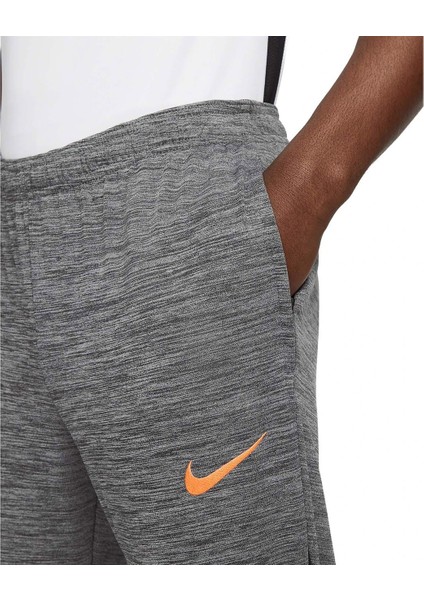 Dri-Fit Academy Erkek Track Pants DQ5057010 modelleri