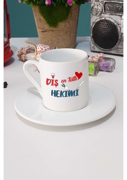 En Tatlı Diş Hekimi Türk Kahvesi Fincanı Beyaz