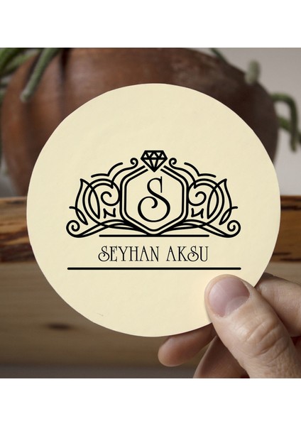 Gift Kişiye Özel Isimli Beyaz Kupa Bardak Ve Yuvarlak Ahşap Bardak Altlığı Hediye Seti -13 modelleri
