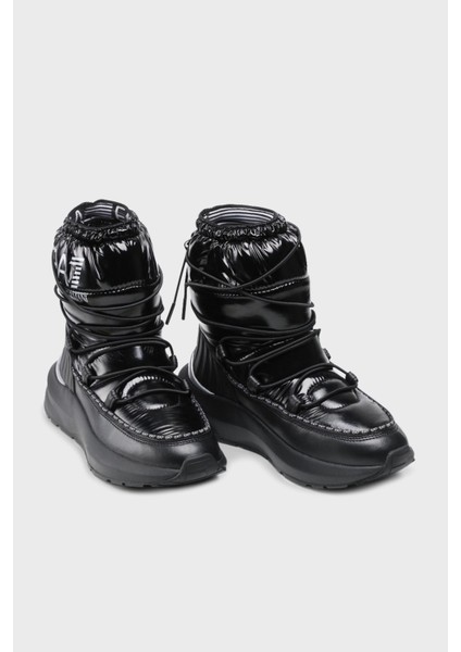 Logolu Parlak Görünümlü Bot Unisex Bot X8M002 XK230 R926