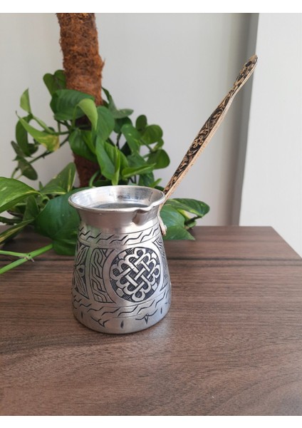 Kalın Işlemeli Kalaylı Bakır Cezve 550 Ml fırsatları