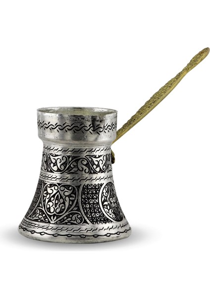 Sekiz Fincanlık Işlemeli Kalın Bakır Cezve 600 Ml