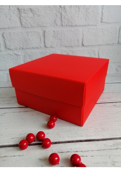 Yılbaşı Hediye Kutusu/hediye Kutusu /karton Kutu /kırmızı Kutu 11,5X11,5X6CM 10 Adet